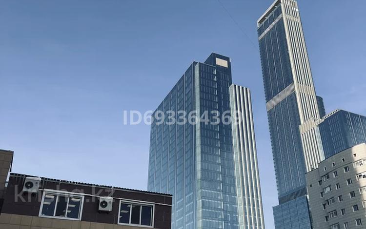 3-комнатная квартира, 92 м², 6/18 этаж, Туркестан 2 — Абу Даби плаза за 55 млн 〒 в Астане, Есильский р-н — фото 2