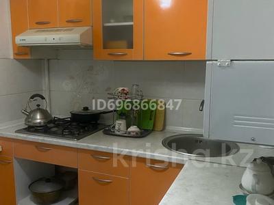 3 бөлмелер, 100 м², мкр Тастак-2, Кавказская 41 — Бруслиовский, бағасы: 35 000 〒 в Алматы, Алмалинский р-н