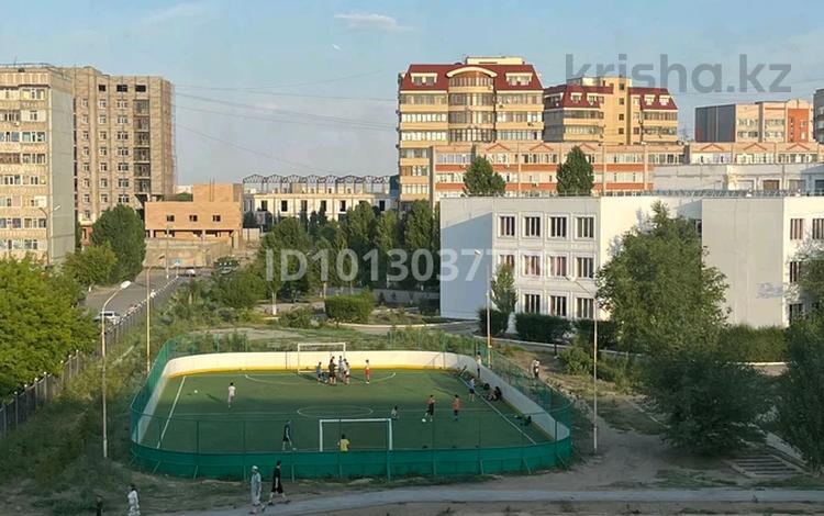2-комнатная квартира · 50.8 м² · 4/6 этаж, мкр 12 65 — Школы: гимназия №51 (прямо за домом), школа №56 за 18.5 млн ₸ в Актобе — фото 6