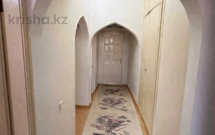 3-комнатная квартира · 70 м² · 5/9 этаж, мкр Аксай-2 за 42 млн ₸ в Алматы, Ауэзовский р-н — фото 3