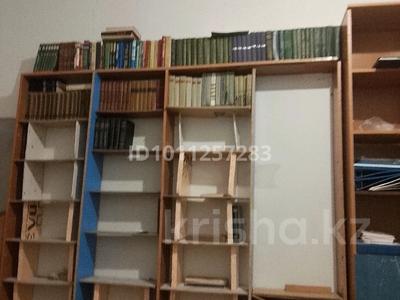 1 комната · 40 м² · 2/10 этаж, мкр Новый Город, Ермекова 106а — Ермекова за 10 000 〒 в Караганде, Казыбек би р-н