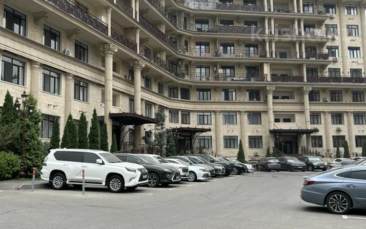 2-комнатная квартира · 80 м² · 2/9 этаж, Омарова за 380 000 ₸ в Алматы, Медеуский р-н — фото 2