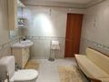 3-комнатная квартира · 121 м² · 4/9 этаж, мкр Юго-Восток Муканова 1/6 за 42 млн ₸ в Караганде, Казыбек би р-н — фото 10
