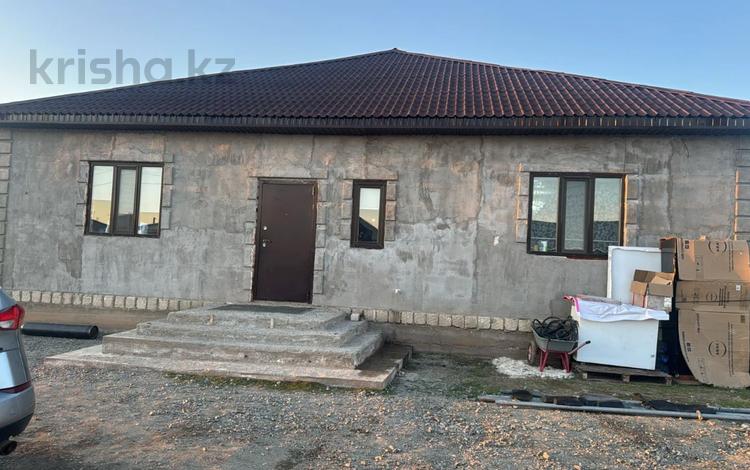 Жеке үй · 4 бөлме · 202 м² · 10 жүзд., Кеңес Нокин ауылы, Аманат 112, бағасы: 26 млн ₸ в Актюбинской обл., пос Кенеса Нокина — фото 2