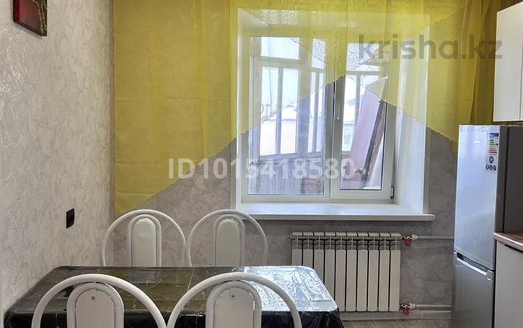 1-комнатная квартира · 39 м² · 5/9 этаж, Мухтара Ауэзова 57 за 10 000 ₸ в Щучинске — фото 2