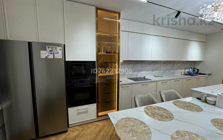 3-бөлмелі пәтер · 110 м² · 4 қабат, Сырым батыра 2A, бағасы: 76 млн ₸ в Шымкенте, Абайский р-н — фото 13