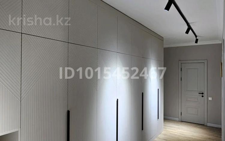3-комнатная квартира · 89.1 м² · 8/12 этаж, Сыганак 64 за 590 000 ₸ в Астане, Есильский р-н — фото 2