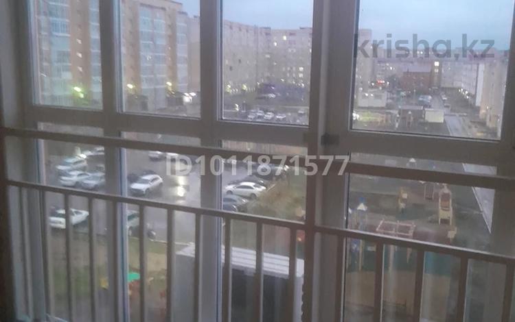 4-бөлмелі пәтер · 103 м² · 5/9 қабат, 10-й мкр. 25, бағасы: 36 млн ₸ в Аксае — фото 2