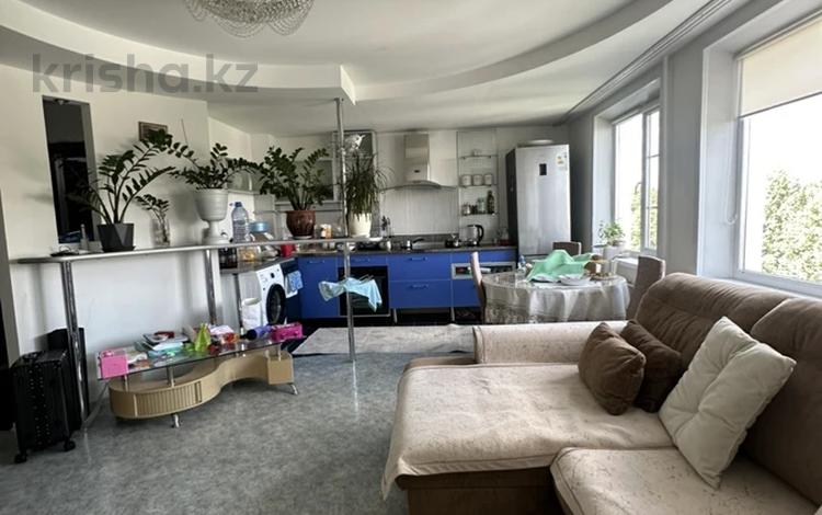 3-комнатная квартира · 63.3 м² · 9/10 этаж, Набережная 11 за 36 млн ₸ в Павлодаре — фото 2