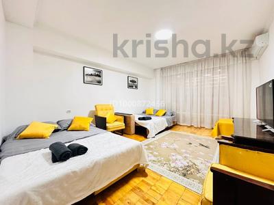 3-бөлмелі пәтер · 80 м² · 3/5 қабат, Зенкова 78, бағасы: 17 900 ₸ в Алматы, Медеуский р-н