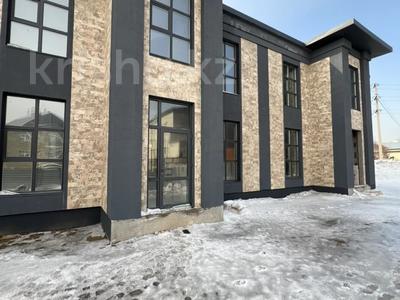 Часть дома · 4 комнаты · 245 м² · 3.5 сот., мкр Кунгей , Тлеугабылова 11 — Церковь за 63 млн 〒 в Караганде, Казыбек би р-н