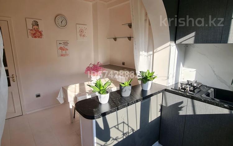 2-комнатная квартира · 56 м² · 2/5 этаж, мкр Аксай-3 — Мамышулы Маргулана за 300 000 〒 в Алматы, Ауэзовский р-н — фото 29