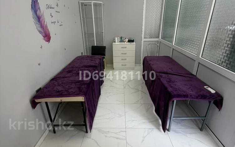 Офисы, салоны красоты, кабинеты и рабочие места · 15 м² за 100 000 ₸ в Шымкенте, Каратауский р-н — фото 5