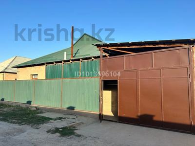 Жеке үй · 6 бөлме · 224 м² · 12 жүзд., Массив геолг 5, бағасы: 30 млн ₸ в Шубарсу