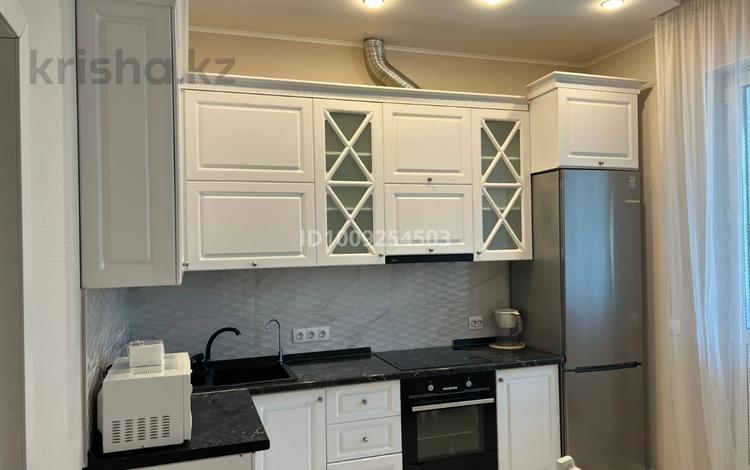 1-комнатная квартира · 44 м² · 7/9 этаж, улица Ханов Керея и Жанибека 15 за 250 000 ₸ в Астане, Есильский р-н — фото 2
