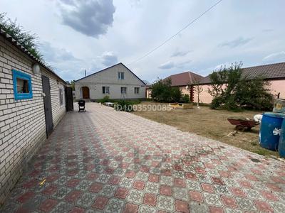 Отдельный дом · 4 комнаты · 130 м² · 10 сот., мкр. Зачаганск пгт, Сакен гумарова 5 за 50 млн ₸ в Уральске