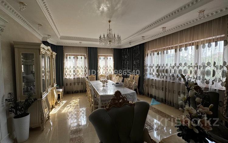 Дом · 8 комнат · 390 м², мкр Калкаман-2 — Сланова за 150 000 〒 в Алматы, Наурызбайский р-н — фото 2