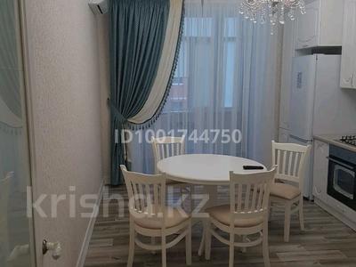 Аренда квартир в Западно-Казахстанской обл.: 2-комнатная квартира · 80 м² · 5/7 этаж, Назарбаева 233/3 — Район памятника Маншук Маметова за 300 000 〒 2-комнатная квартира · 80 м² · 5/7 этаж, Назарбаева 233/3 — Район памятника Маншук Маметова за 300 000 〒 в Уральске