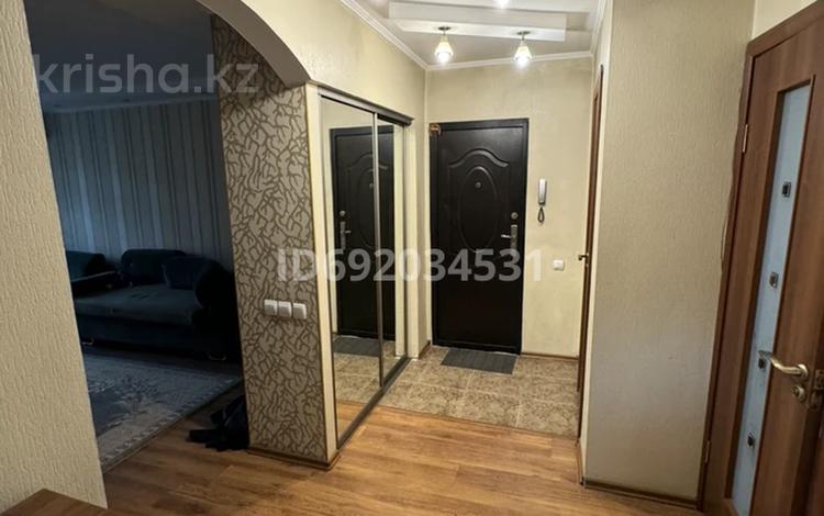 4-комнатная квартира, 84 м², 5/5 этаж, мкр Мамыр-2 7 за 53.5 млн 〒 в Алматы, Ауэзовский р-н — фото 2