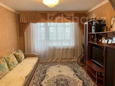 2-комнатная квартира, 49 м², 5/5 этаж, Бауыржан момышулы 13 за 8.5 млн 〒 в Аксу