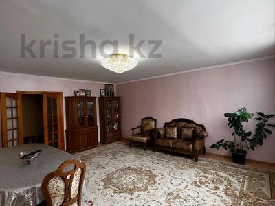 4-комнатная квартира · 91 м² · 4/5 этаж, 15-й мкр 25 за 26 млн ₸ в Актау