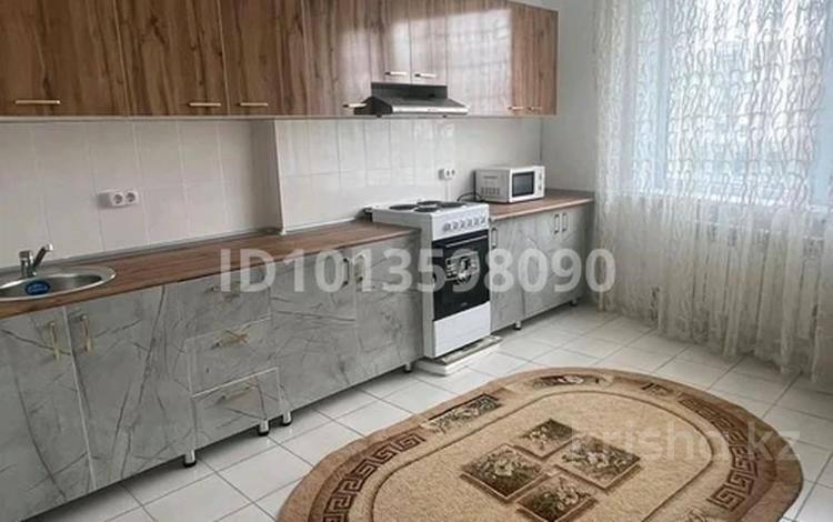 3-комнатная квартира · 87 м² · 2/12 этаж, 11 улица 27/1 — Возле светофора за 25.2 млн ₸ в Туркестане — фото 2