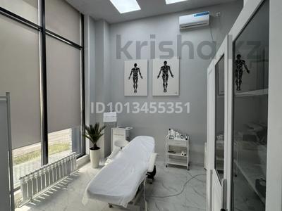 Медцентры и аптеки, кабинеты и рабочие места · 17 м² за 170 000 ₸ в Астане, Сарайшык р-н