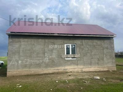 Жеке үй · 3 бөлме · 90 м² · 10 жүзд., Адилет 6, бағасы: 2.8 млн ₸ в Теректы
