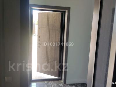 Отдельный дом · 4 комнаты · 200 м² · 8 сот., Сакиева за 75 млн 〒 в Таразе