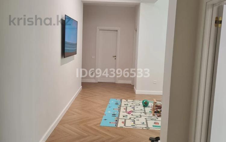 3-комнатная квартира · 117.3 м² · 10/15 этаж, 17-й мкр, ​17-й микрорайон 6 за 70 млн ₸ в Актау — фото 2