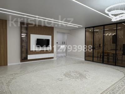 3-бөлмелі пәтер · 138 м² · 3/7 қабат, мкр. Алтын орда 51в, бағасы: 98 млн ₸ в Актобе