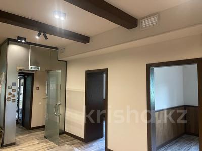 Свободное назначение, офисы, магазины и бутики, склады, салоны красоты, фитнес и спорт, медцентры и аптеки, образование, развлечения, конференц-залы, кабинеты и рабочие места, студии · 385 м² за 2 млн 〒 в Алматы, Бостандыкский р-н