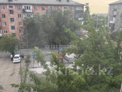 3-бөлмелі пәтер · 60 м² · 4/5 қабат, 342-й квартал 15 — Мереке, бағасы: 170 000 ₸ в Семее