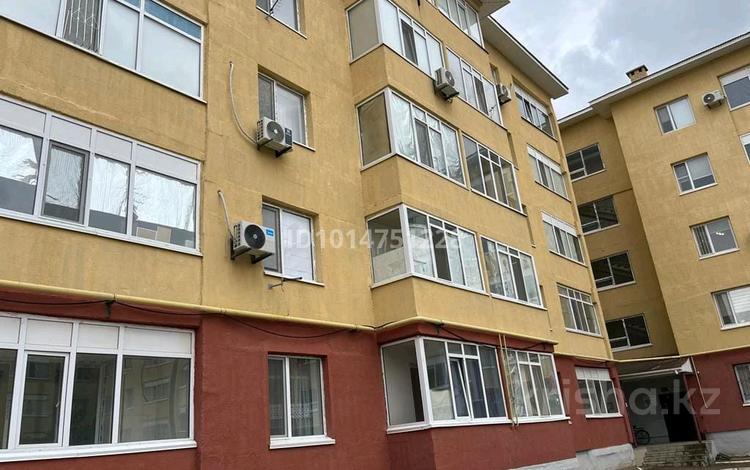 1-комнатная квартира · 42 м² · 3/5 этаж, мкр. Алтын орда 17А за 15 млн ₸ в Актобе — фото 2