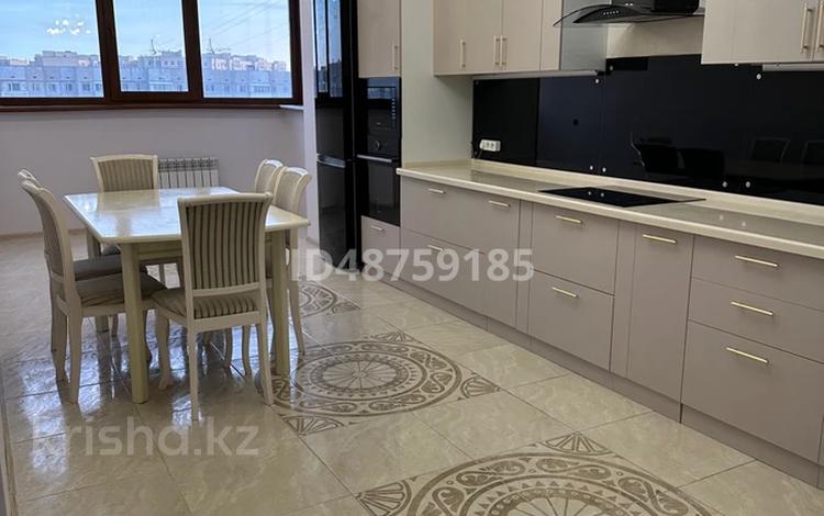 3-комнатная квартира · 138 м² · 9/18 этаж, Шахтеров 60 — Президентская школа за 52.5 млн 〒 в Караганде, Казыбек би р-н — фото 20