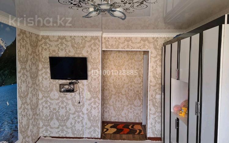 2-бөлмелі пәтер · 30 м² · 2/2 қабат, Курмангазы 58 — Авто сервис, бағасы: 7.5 млн ₸ в Кентау — фото 2