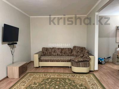 2-комнатная квартира · 42 м² · 2/5 этаж, М.Жунусова 184 — проспект Назарбаева за 13 000 ₸ в Уральске, мкр Школьник