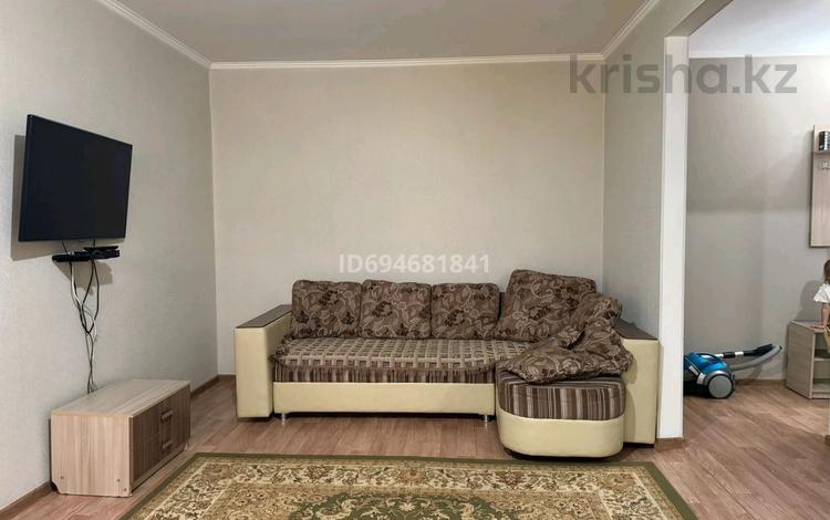 2-комнатная квартира · 42 м² · 2/5 этаж, М.Жунусова 184 — проспект Назарбаева за 13 000 ₸ в Уральске, мкр Школьник — фото 2