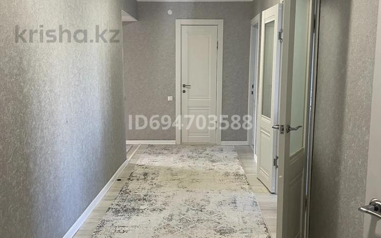 3-бөлмелі пәтер · 74 м² · 2/5 қабат, Бр Жубановых 19а, бағасы: 32 млн ₸ в Хромтау — фото 2