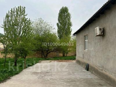 Продажа домов и дачи в Туркестанской обл.: Отдельный дом · 9 комнат · 150 м² · 12 сот., Халықтар достығы 1А — Досафта Запчасть базар арты қала орталығында Даулет Алып базарға жақын за 25 млн 〒 Отдельный дом · 9 комнат · 150 м² · 12 сот., Халықтар достығы 1А — Досафта Запчасть базар арты қала орталығында Даулет Алып базарға жақын за 25 млн 〒 в Сарыагаш