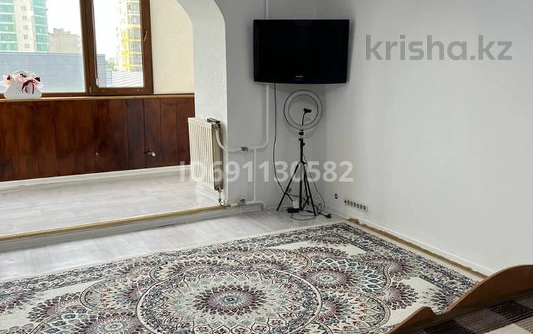1-бөлмелі пәтер · 42 м² · 6/9 қабат, мкр 12 21г — Актобе Сити Шопинг, бағасы: 10 000 〒 — фото 2