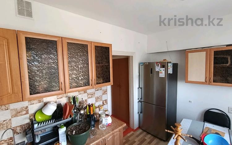 2-комнатная квартира · 65 м² · 3/5 этаж, 12 мкр 7 — 53 школа за 18 млн ₸ в Таразе — фото 2