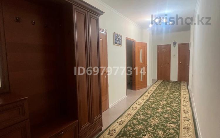 2-бөлмелі пәтер · 70 м² · 7/9 қабат, 30-ш/а. 169, бағасы: 150 000 ₸ в Актау, 30-й мкр — фото 2