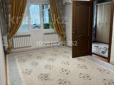 4-бөлмелі пәтер · 80 м² · 2/5 қабат, 16-й микрорайон, 16-шағынаудан 48 — 39 мектептің алдында, Шаяхметовке жақын, бағасы: 32 млн ₸ в Шымкенте, Аль-Фарабийский р-н