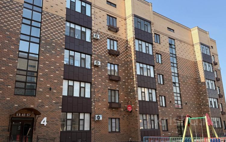 2-комнатная квартира · 95.5 м² · 1/6 этаж, Алтын орда за 380 000 ₸ в Актобе — фото 12