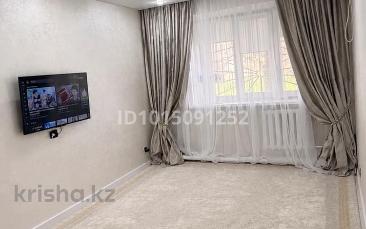 2-бөлмелі пәтер · 42.2 м² · 1/5 қабат, М.Баймуханов 37, бағасы: 15 млн ₸ в Атырау, мкр Привокзальный-1 — фото 2