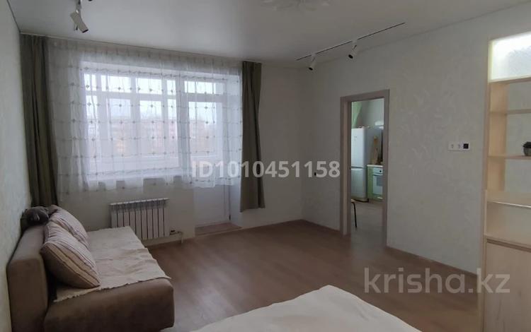 1-комнатная квартира · 40 м² · 3/3 этаж, ​Улица Набережная, 25Б за 170 000 ₸ в Петропавловске — фото 5