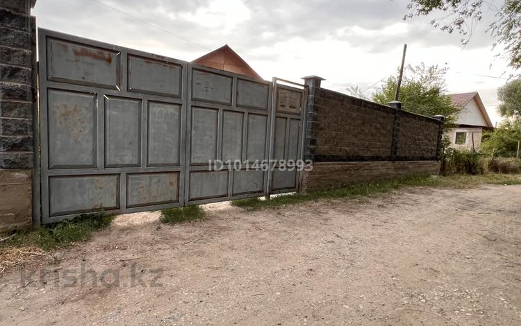 Отдельный дом · 3 комнаты · 108 м² · 8 сот., Жандосова 20б за 20 млн ₸ в  — фото 2