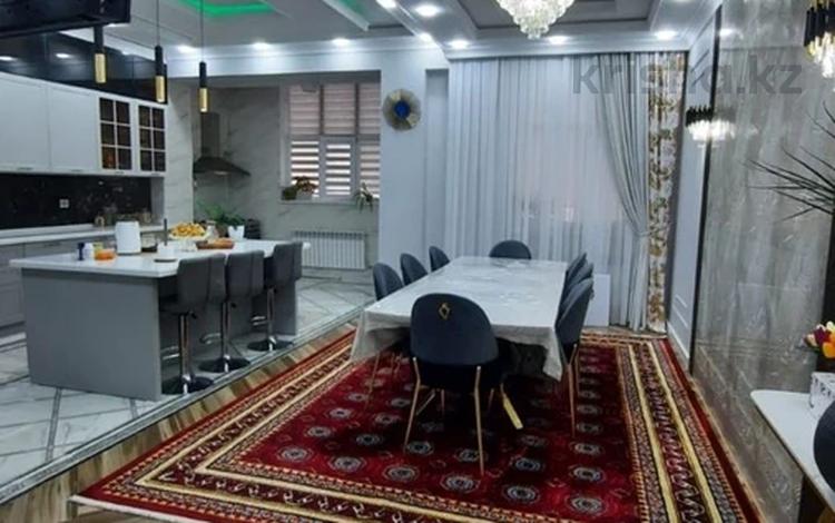 5-бөлмелі пәтер · 211 м² · 5/9 қабат, 18А мкр 5, бағасы: 122.2 млн ₸ в Актау — фото 2