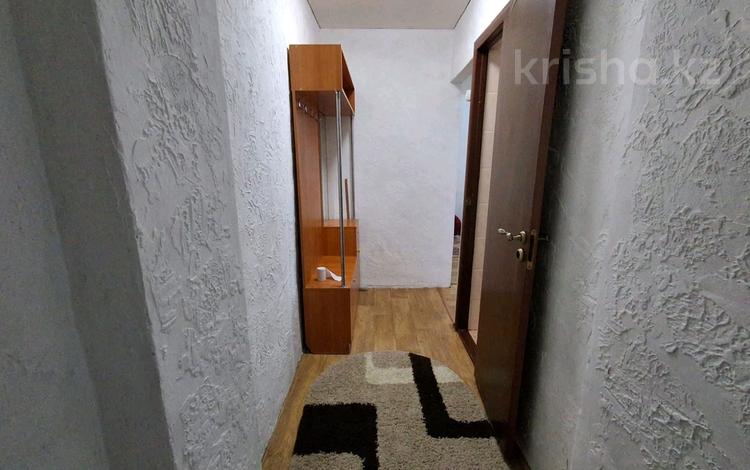 1-бөлмелі пәтер · 38 м² · 3/4 қабат, Кабанбай батыра 49 — Шевченко, бағасы: 8 000 ₸ в Талдыкоргане — фото 2